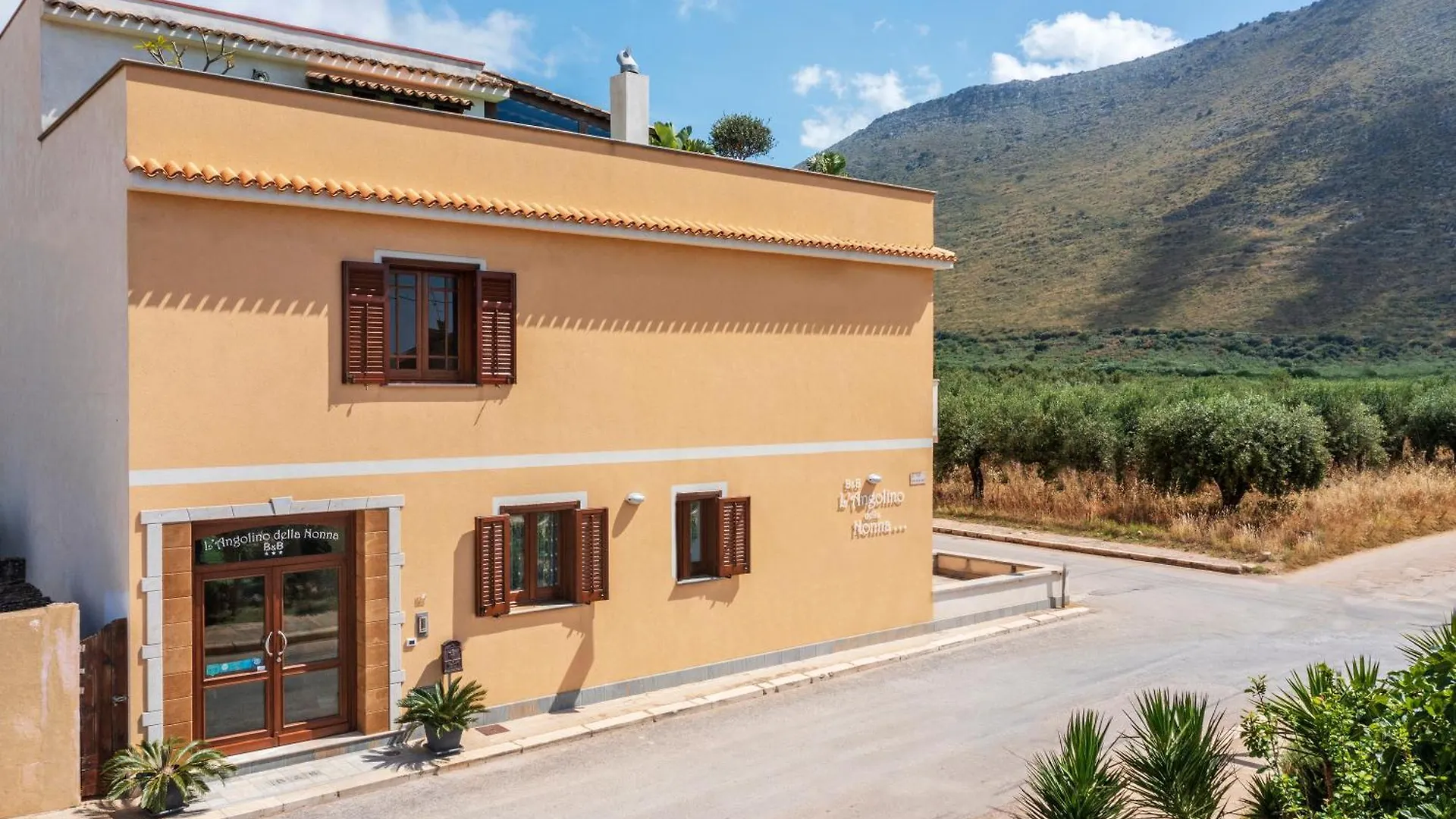 B&B L'Angolino Della Nonna Castelluzzo