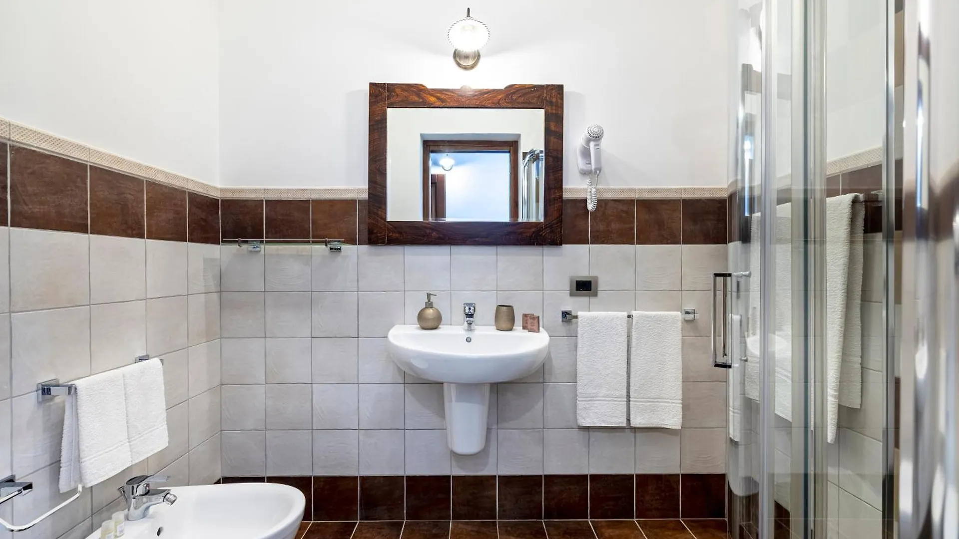 B&B L'Angolino Della Nonna 3*, Castelluzzo